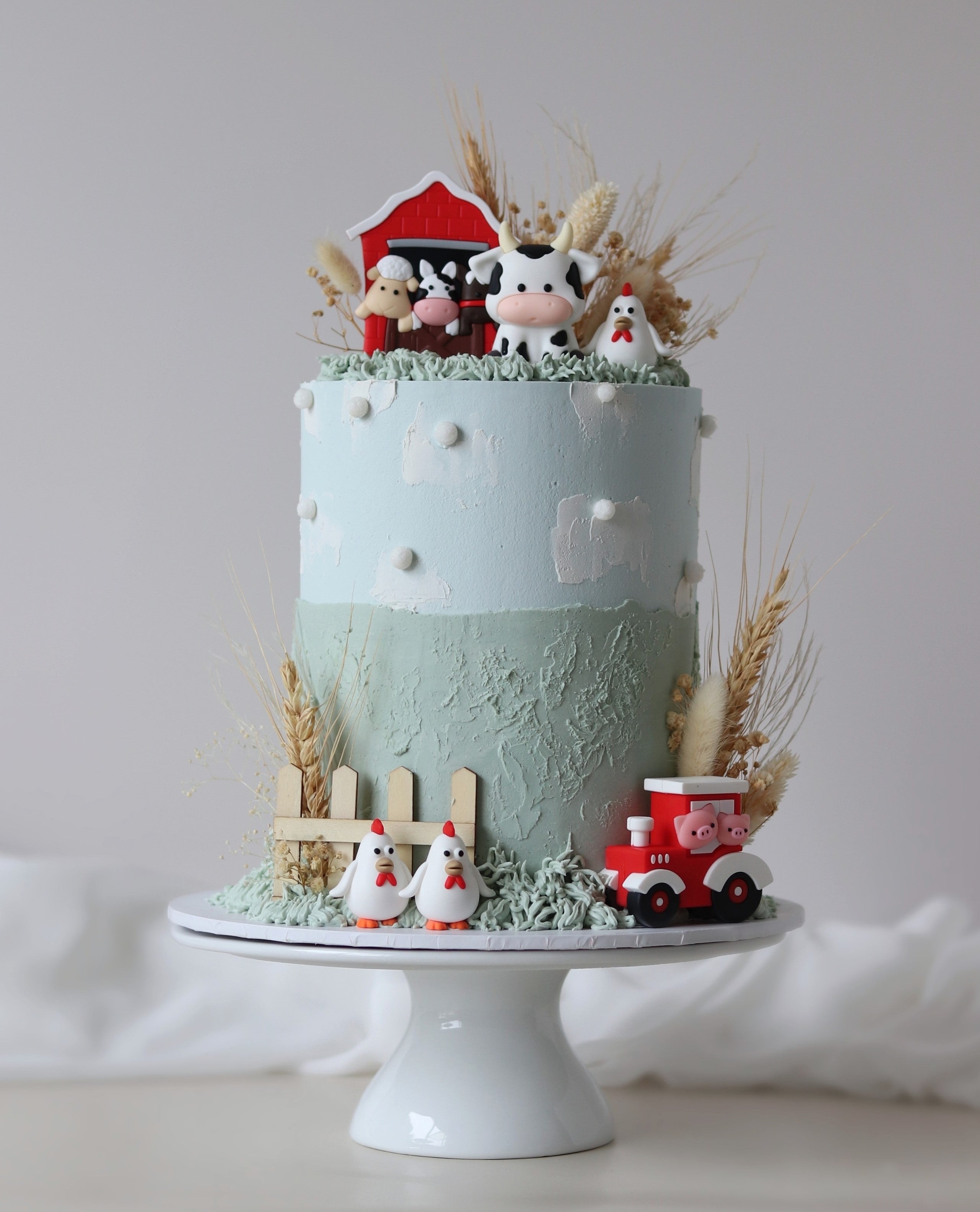 Red Farmyard Celebration Cake Bel Bear Bakes Red farmyard celebration cake bel bear bakes
